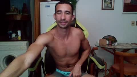 Snapshot of mdbisc chatting on 01/14/25, 03:01 mdbisc online show from 01/14/25, 03:01