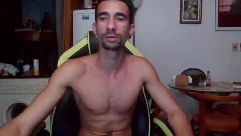 Snapshot of mdbisc chatting on 01/15/25, 09:51 mdbisc online show from 01/15/25, 09:51