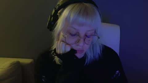Roze online show from 05/21/26, 01:01