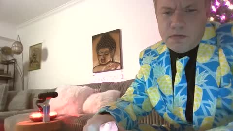 me2283 online show from 12/23/24, 01:08