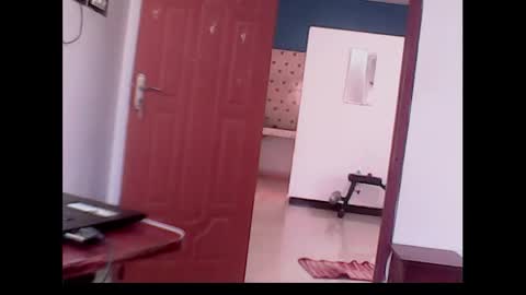 Snapshot of me_hai12 chatting on 12/04/24, 01:36 me_hai12 online show from 12/04/24, 01:36