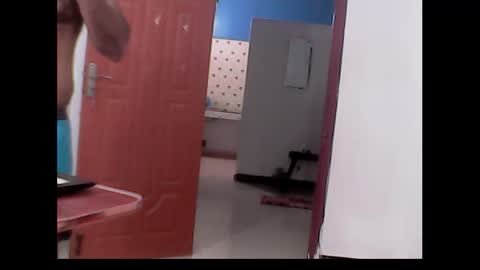 Snapshot of me_hai12 chatting on 12/11/24, 02:54 me_hai12 online show from 12/11/24, 02:54