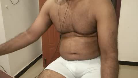 Snapshot of me_hai12 chatting on 11/12/25, 12:27 me_hai12 online show from 11/12/25, 12:27