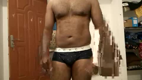 Snapshot of me_hai12 chatting on 11/29/25, 12:35 me_hai12 online show from 11/29/25, 12:35