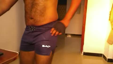 me_hai12 online show from 04/08/26, 12:27