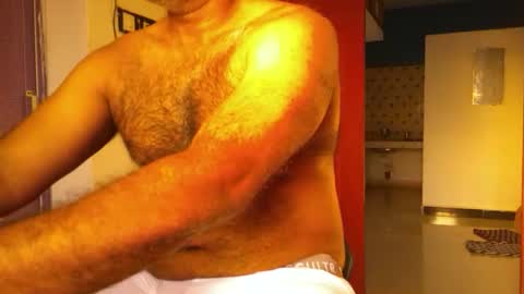 me_hai12 online show from 04/09/26, 12:10