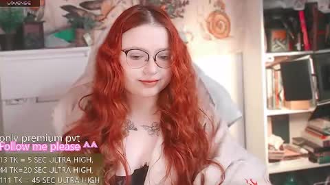 Snapshot of me_hanna chatting on 04/20/26, 01:52 Hanna online show from 04/20/26, 01:52