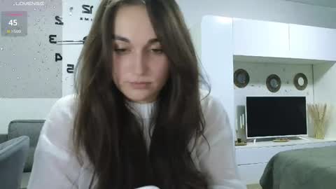 Snapshot of me_lissa_sun chatting on 12/16/24, 02:16 Melissa online show from 12/16/24, 02:16