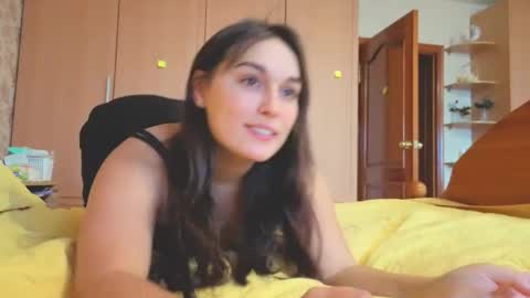 Snapshot of me_lissa_sun chatting on 11/11/25, 09:42 Melissa online show from 11/11/25, 09:42