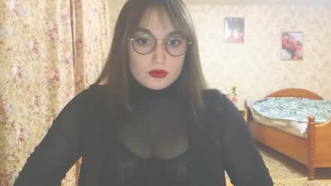 Snapshot of me_lissa_sun chatting on 11/24/25, 01:44 Melissa online show from 11/24/25, 01:44