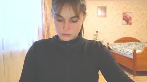 Snapshot of me_lissa_sun chatting on 12/05/25, 10:35 Melissa online show from 12/05/25, 10:35