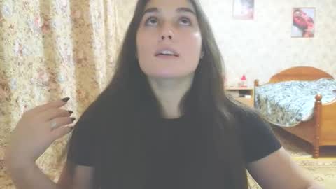 Snapshot of me_lissa_sun chatting on 12/15/25, 04:22 Melissa online show from 12/15/25, 04:22