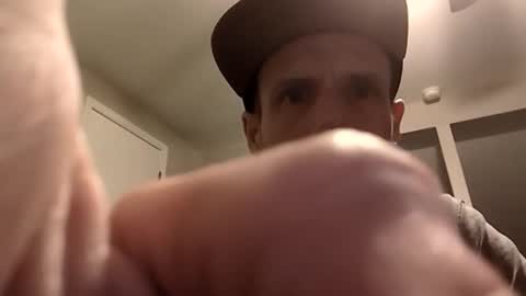 Snapshot of meanfinger chatting on 02/20/26, 06:19 Jizzy online show from 02/20/26, 06:19