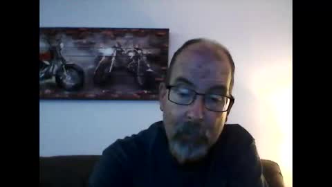 Snapshot of meathome3 chatting on 12/04/24, 12:25 me at home online show from 12/04/24, 12:25