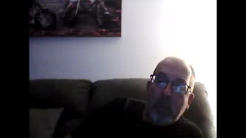 Snapshot of meathome3 chatting on 01/15/25, 04:04 me at home online show from 01/15/25, 04:04