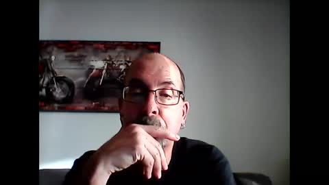 Snapshot of meathome3 chatting on 02/07/25, 01:32 me at home online show from 02/07/25, 01:32