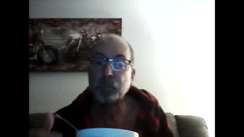 Snapshot of meathome3 chatting on 02/19/25, 11:38 me at home online show from 02/19/25, 11:38