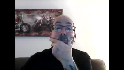 Snapshot of meathome3 chatting on 02/21/25, 10:26 me at home online show from 02/21/25, 10:26