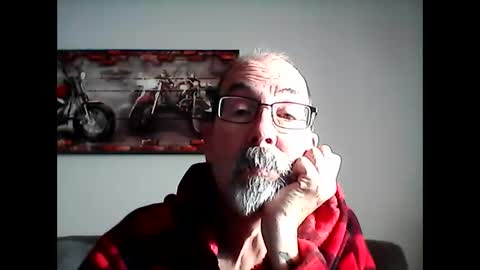 Snapshot of meathome3 chatting on 03/12/25, 12:47 me at home online show from 03/12/25, 12:47