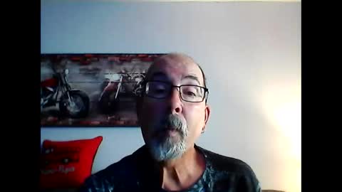 Snapshot of meathome3 chatting on 10/18/25, 02:29 me at home online show from 10/18/25, 02:29