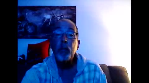 me at home online show from 11/15/25, 05:16