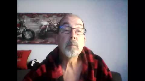me at home online show from 01/10/26, 03:14