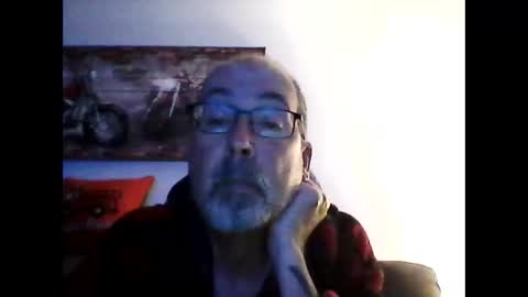 Snapshot of meathome3 chatting on 05/24/26, 10:20 me at home online show from 05/24/26, 10:20