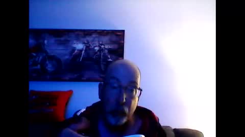 Snapshot of meathome3 chatting on 06/02/26, 09:33 me at home online show from 06/02/26, 09:33