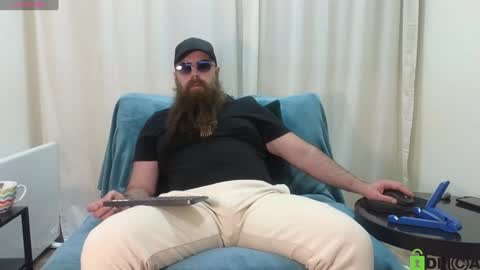 Snapshot of meaty_roll chatting on 01/13/25, 03:34 Meaty Roll online show from 01/13/25, 03:34