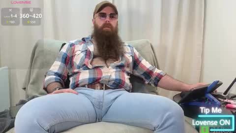 Snapshot of meaty_roll chatting on 02/26/25, 02:14 Meaty Roll online show from 02/26/25, 02:14