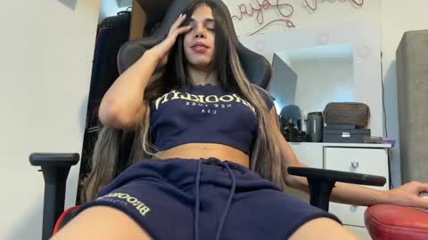 Snapshot of meclarityxxx chatting on 03/09/25, 07:48 online show from 03/09/25, 07:48