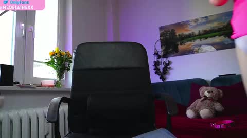 Milena online show from 03/07/25, 10:56