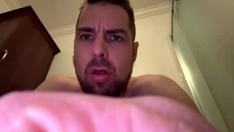 Snapshot of medickonyou chatting on 11/22/25, 08:57 medickonyou online show from 11/22/25, 08:57