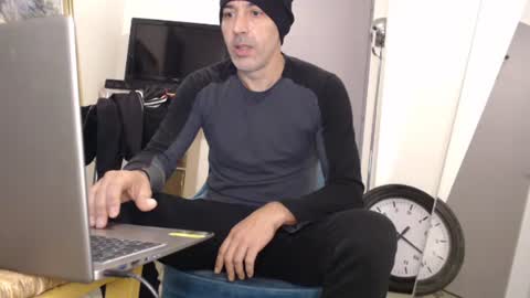 Meditmtc online show from 12/25/24, 08:28