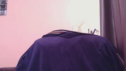 Snapshot of medjik_lool chatting on 03/17/26, 06:06 Oltereodora-lima online show from 03/17/26, 06:06