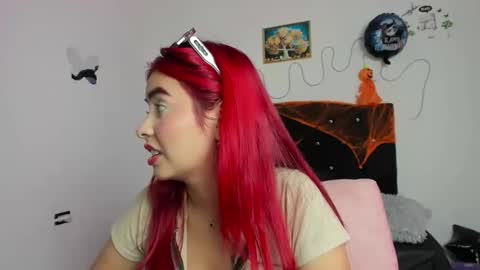 Snapshot of medusa__charity chatting on 11/01/25, 02:19 medusa__charity online show from 11/01/25, 02:19