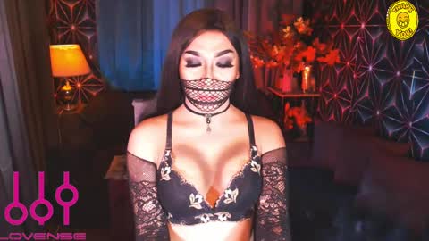 Snapshot of medusaprey chatting on 02/17/25, 12:32 THE QUEEN ALPHA   Queen Medusa Prey online show from 02/17/25, 12:32