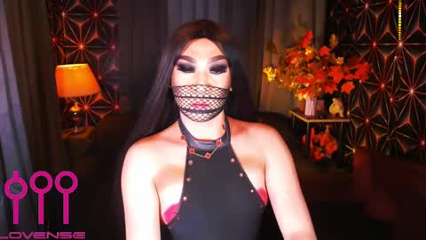 Snapshot of medusaprey chatting on 02/27/25, 01:07 THE QUEEN ALPHA   Queen Medusa Prey online show from 02/27/25, 01:07