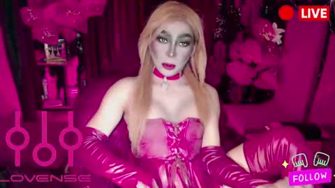 THE QUEEN ALPHA   Queen Medusa Prey online show from 06/12/26, 05:56