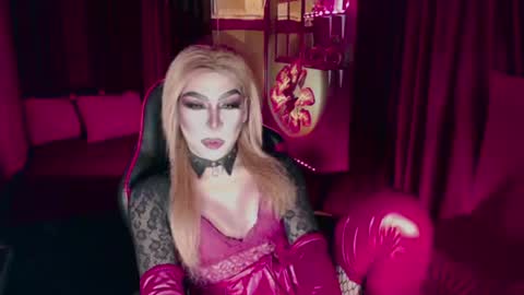 THE QUEEN ALPHA   Queen Medusa Prey online show from 07/20/26, 10:39