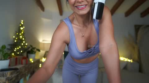 Snapshot of meegan1 chatting on 12/08/24, 10:36 Andrea online show from 12/08/24, 10:36