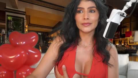 Snapshot of meegan1 chatting on 02/14/25, 10:04 Andrea online show from 02/14/25, 10:04