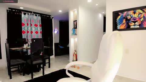 Snapshot of meelanyalejandraa chatting on 01/17/25, 12:20 MelanyAlejandra online show from 01/17/25, 12:20