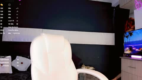 Snapshot of meelanyalejandraa chatting on 01/19/25, 07:25 MelanyAlejandra online show from 01/19/25, 07:25