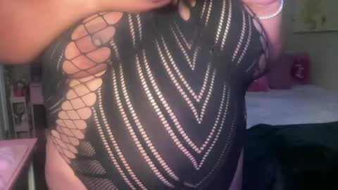 Snapshot of meetsouthernpeach chatting on 07/13/26, 01:08 Southern Peach online show from 07/13/26, 01:08