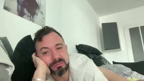 Snapshot of mega1185264 chatting on 11/23/25, 10:15 mega1185264 online show from 11/23/25, 10:15