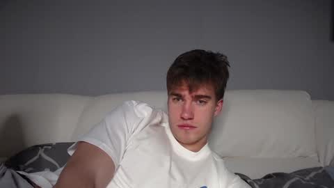 Snapshot of megamaxxxl chatting on 01/12/25, 03:14 Max online show from 01/12/25, 03:14