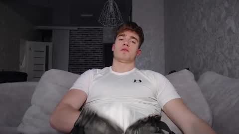 Snapshot of megamaxxxl chatting on 02/17/25, 09:30 Max online show from 02/17/25, 09:30