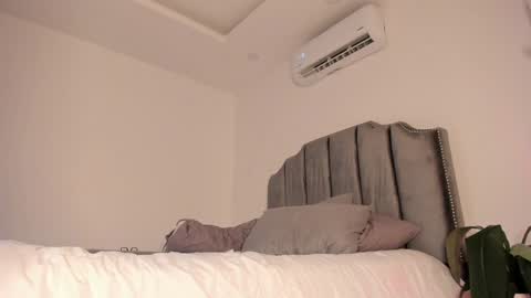 Snapshot of megan__88 chatting on 01/20/25, 02:11 megan online show from 01/20/25, 02:11