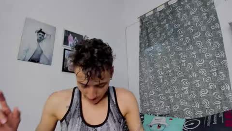 Snapshot of megan_and_clohe chatting on 10/25/25, 06:57 M E G A N online show from 10/25/25, 06:57